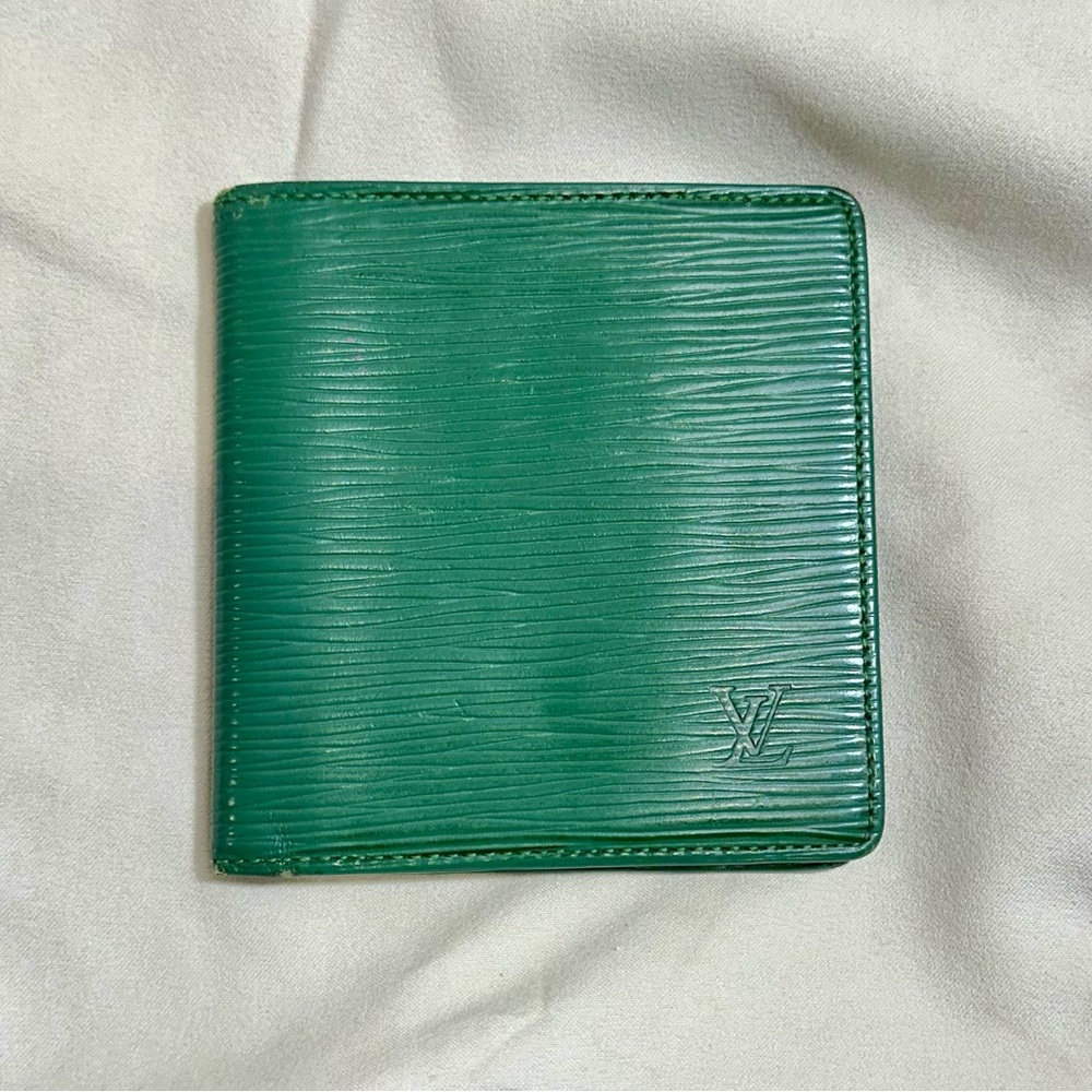 Louis Vuitton Green Epi Leather Bi-Fold Card & Key Holder